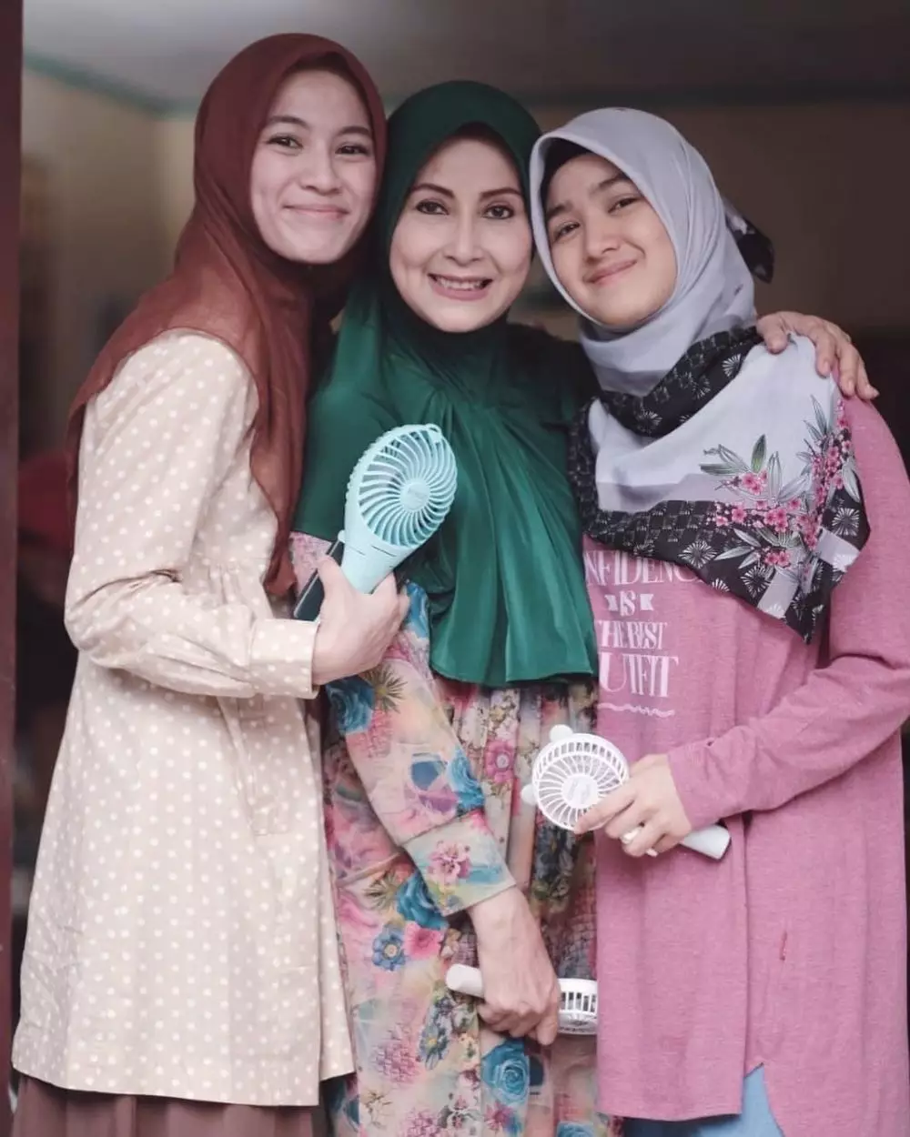 Potret akrab Alyssa Soebandono dan Cut Syifa Instagram Potret akrab Alyssa Soebandono dan Cut Syifa Instagram