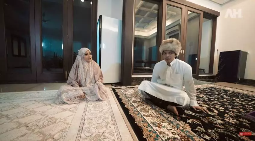 momen syukuran rumah baru atta © YouTube momen syukuran rumah baru atta © YouTube