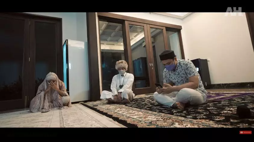 momen syukuran rumah baru atta © YouTube momen syukuran rumah baru atta © YouTube