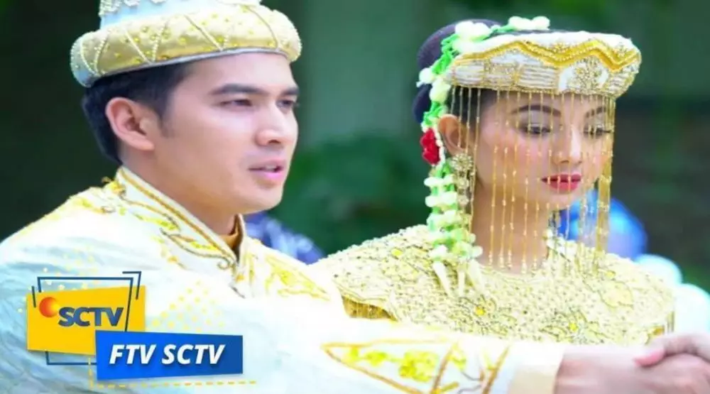 Glenca Chysara dan pasangan di sinetron dan FTV © 2021 brilio.net Glenca Chysara dan pasangan di sinetron dan FTV © 2021 brilio.net