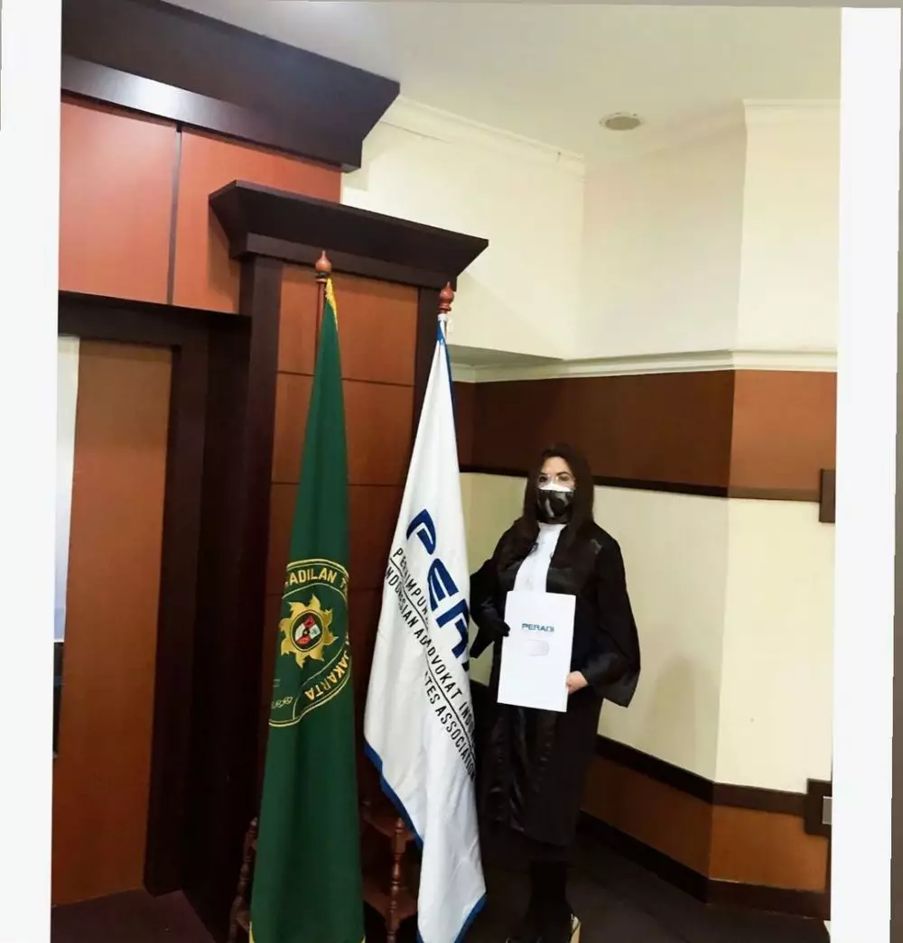 cornelia agatha sumpah advokat © istimewa