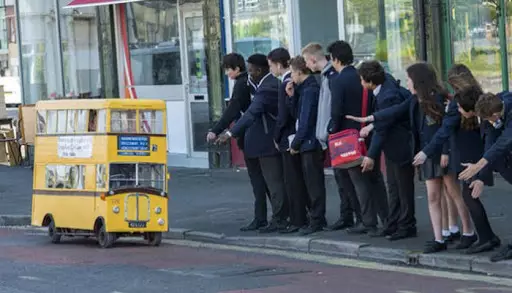 desain bus unik Berbagai sumber