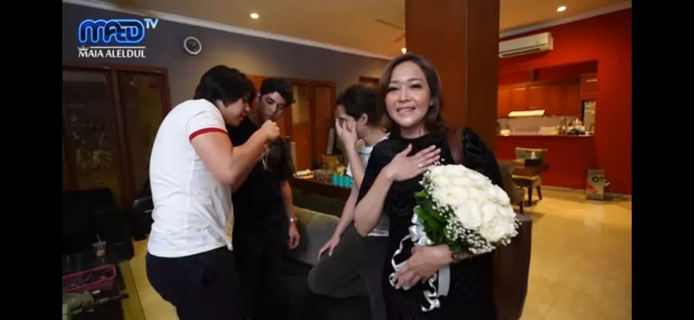 Kejutan ulang tahun maia estianty © 2021 brilio.net Kejutan ulang tahun maia estianty © 2021 brilio.net