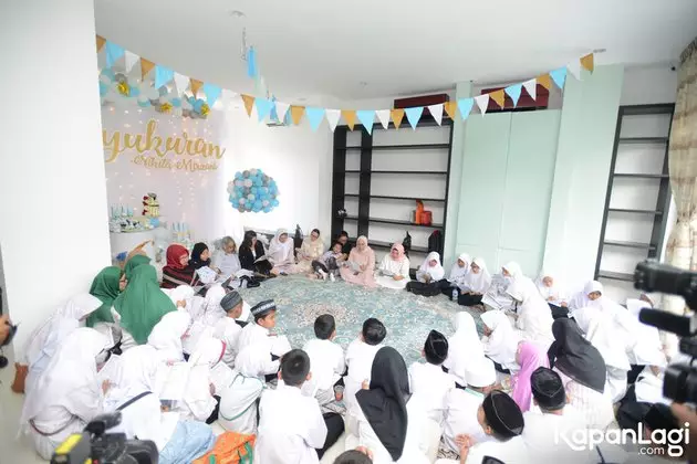 syukuran rumah baru seleb © 2021 brilio.net