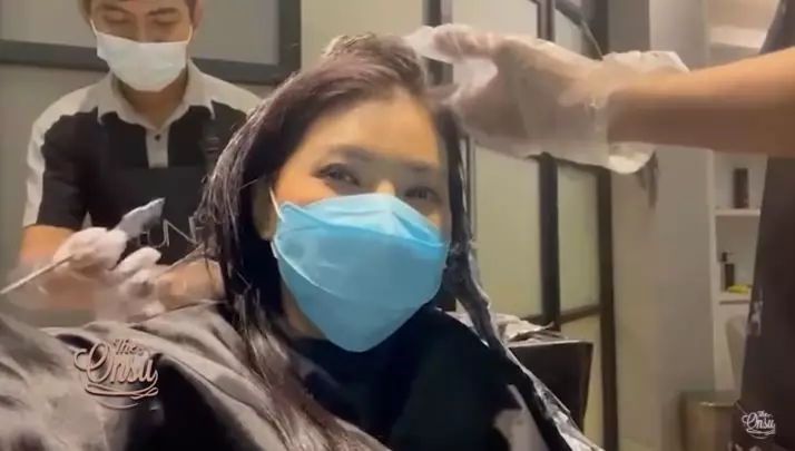 Sarwendah Ruben warna rambut © 2021 brilio.net