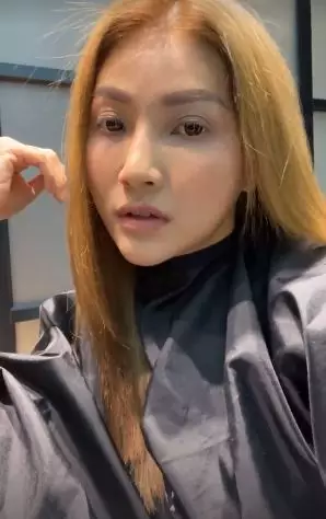 Sarwendah Ruben warna rambut © 2021 brilio.net