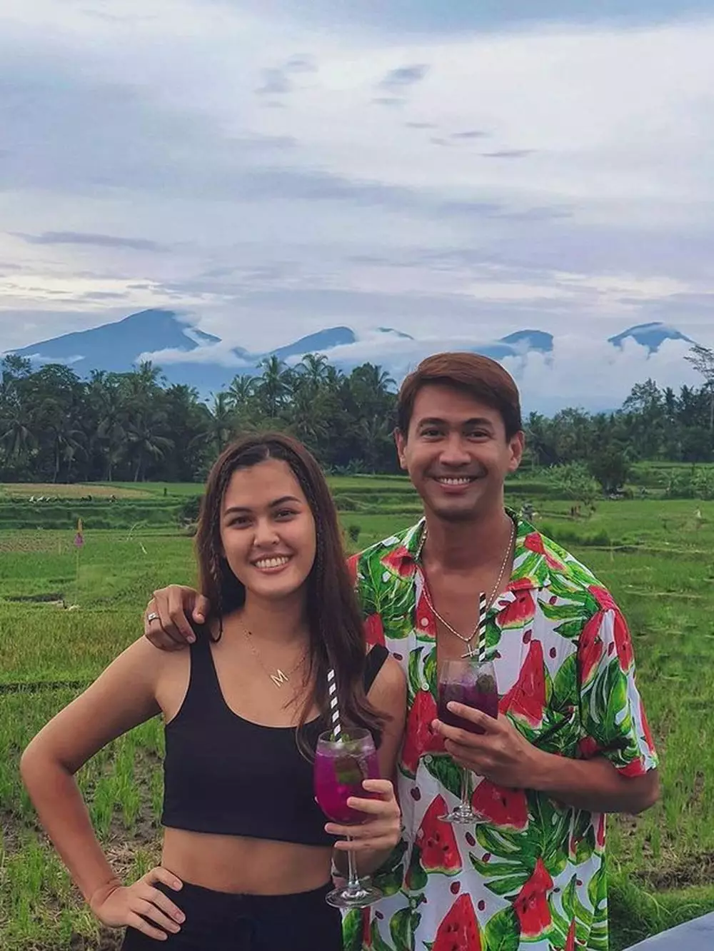 rebecca dan hessel liburan © Instagram