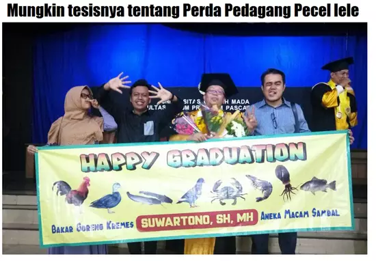 Spanduk lucu selamat wisuda © berbagai sumber