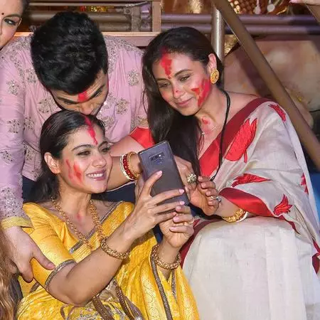 Seleb Bollywood saudara sepupu  © 2021 brilio.net