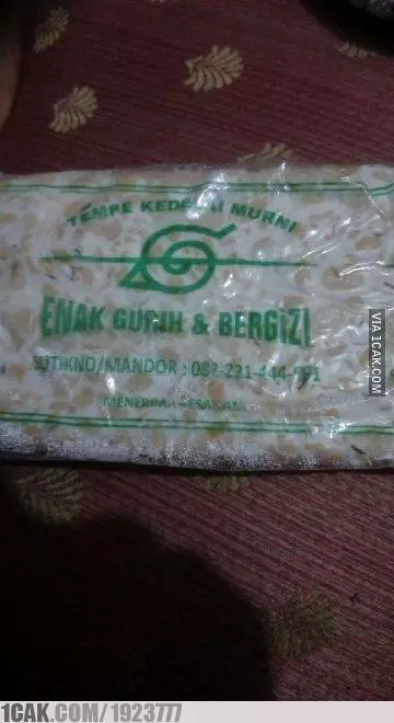 Tulisan di kemasan tempe © berbagai sumber Tulisan di kemasan tempe © berbagai sumber