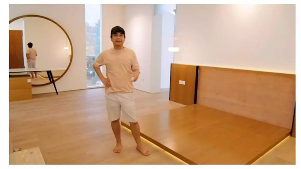 walk in closet Raditya Dika © 2021 brilio.net walk in closet Raditya Dika © 2021 brilio.net