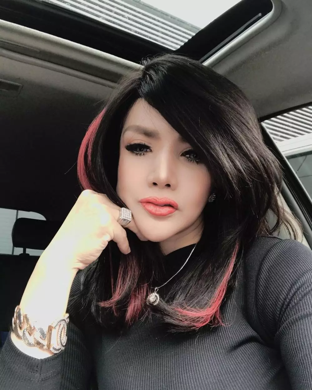 seleb tekuni pengacara © Instagram