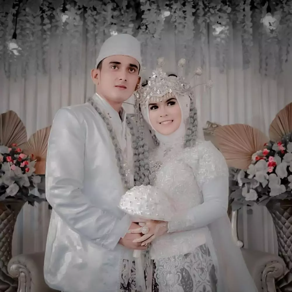 pernikahan Haydar Ali Assegaf © 2021 brilio.net