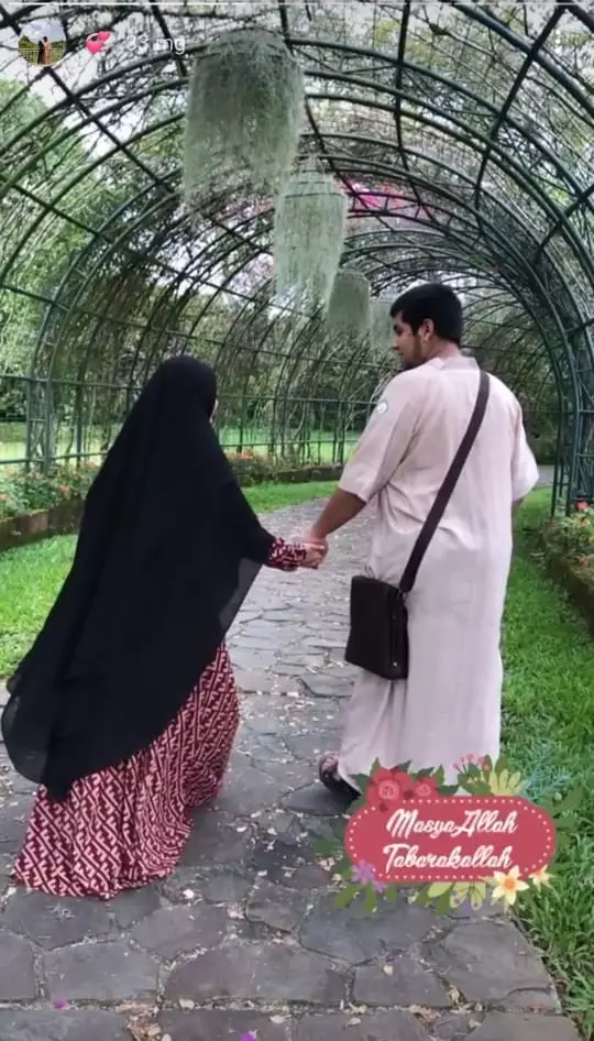 Sheina Abdat dan suami © Instagram Sheina Abdat dan suami © Instagram