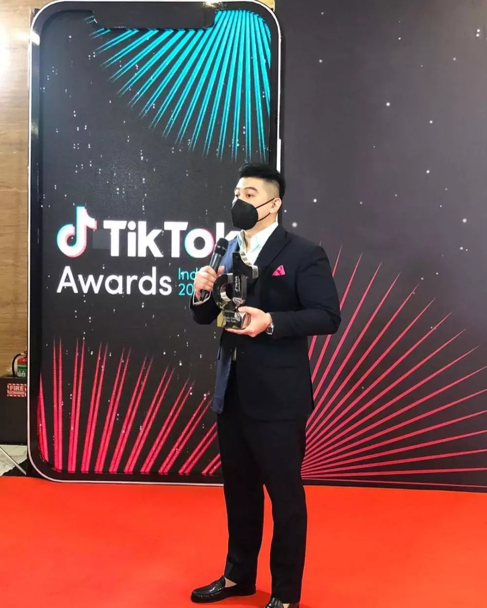 Gaya seleb di TikTok Awards © Instagram