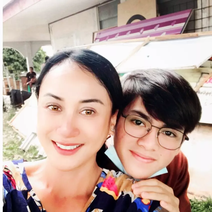 kebersamaan rey bong dan ria probo © Instagram kebersamaan rey bong dan ria probo © Instagram