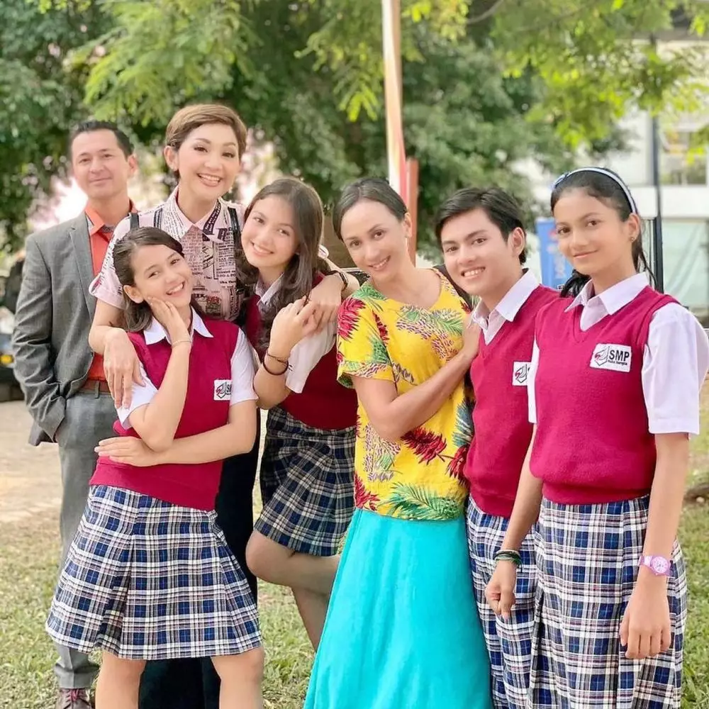 kebersamaan rey bong dan ria probo © Instagram kebersamaan rey bong dan ria probo © Instagram