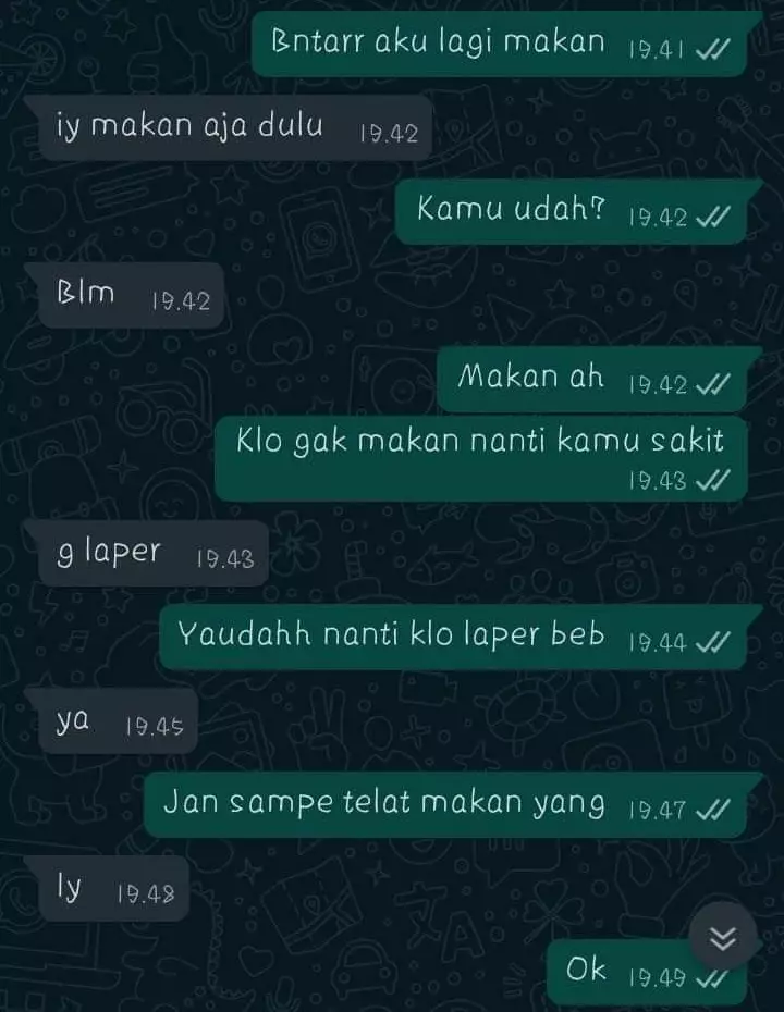 Chat cewek cowok bahas makan © berbagai sumber