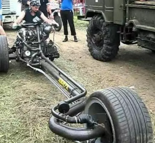 motor dimodifikasi pakai part mobil Instagram motor dimodifikasi pakai part mobil Instagram