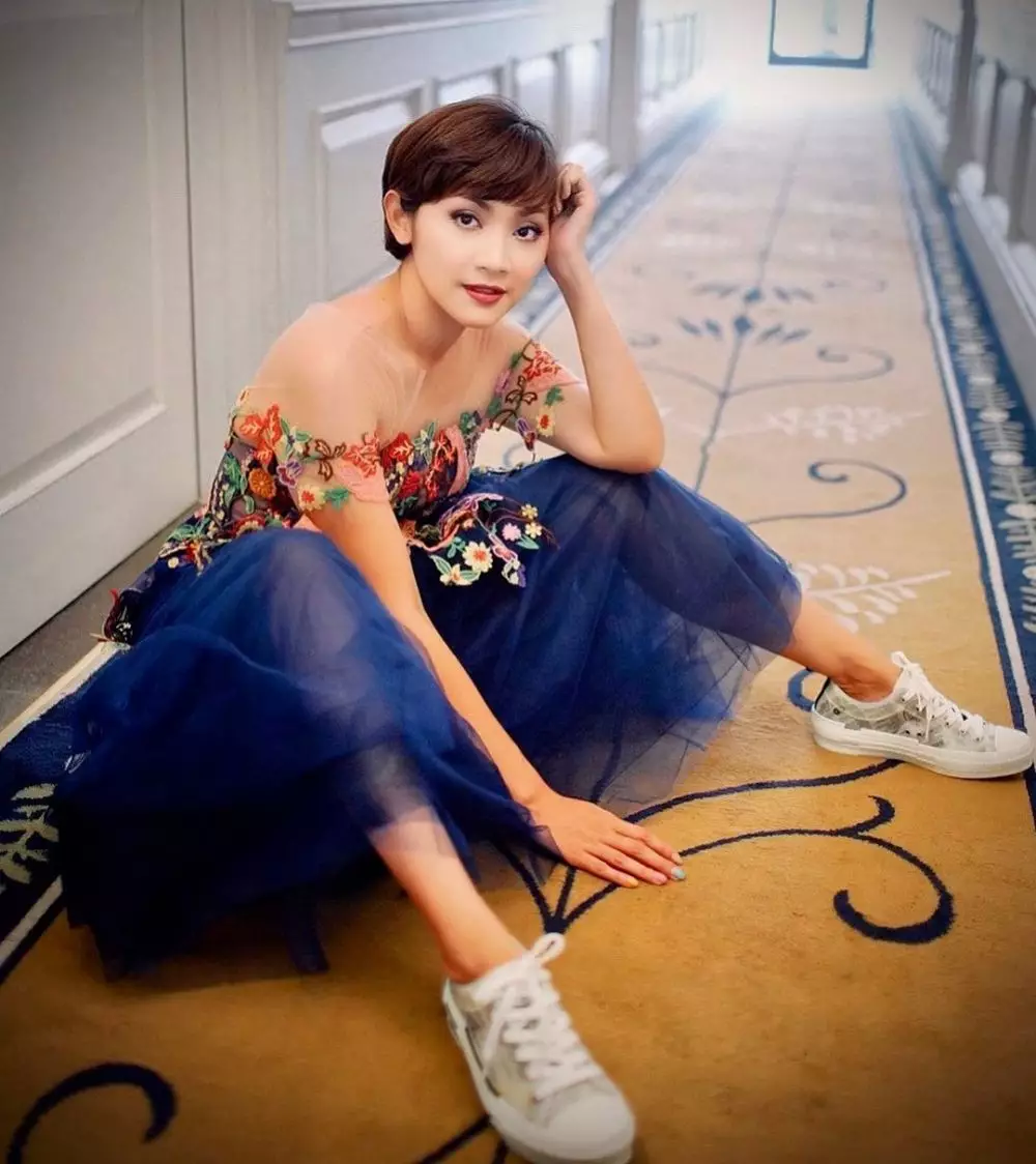 Pesona pesinetron usia 40-an © Instagram