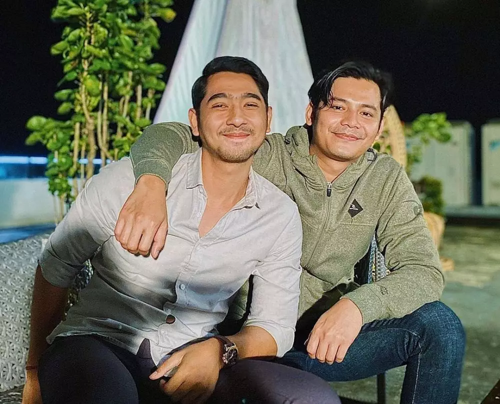 potret Arya Saloka dan Fiki Alman © 2021 brilio.net Instagram potret Arya Saloka dan Fiki Alman © 2021 brilio.net Instagram
