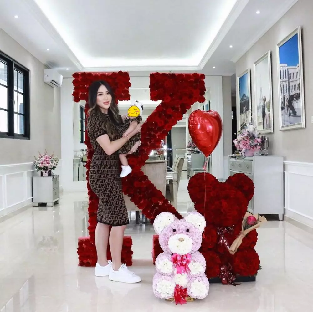 Kezia Toemion ultah 31 © Instagram Kezia Toemion ultah 31 © Instagram