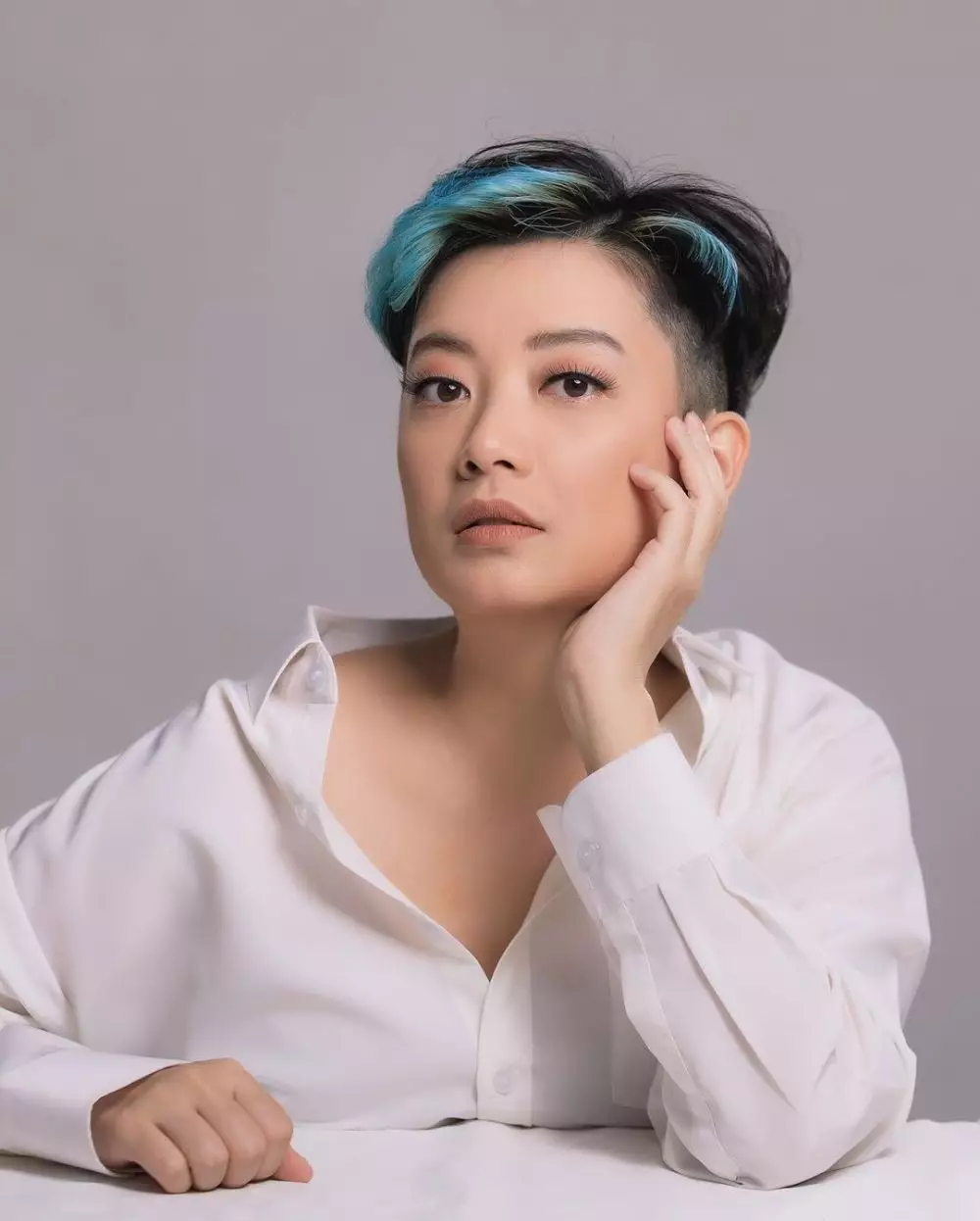 Potret penampilan terbaru Leony Instagram © 2021 brilio.net Potret penampilan terbaru Leony Instagram © 2021 brilio.net