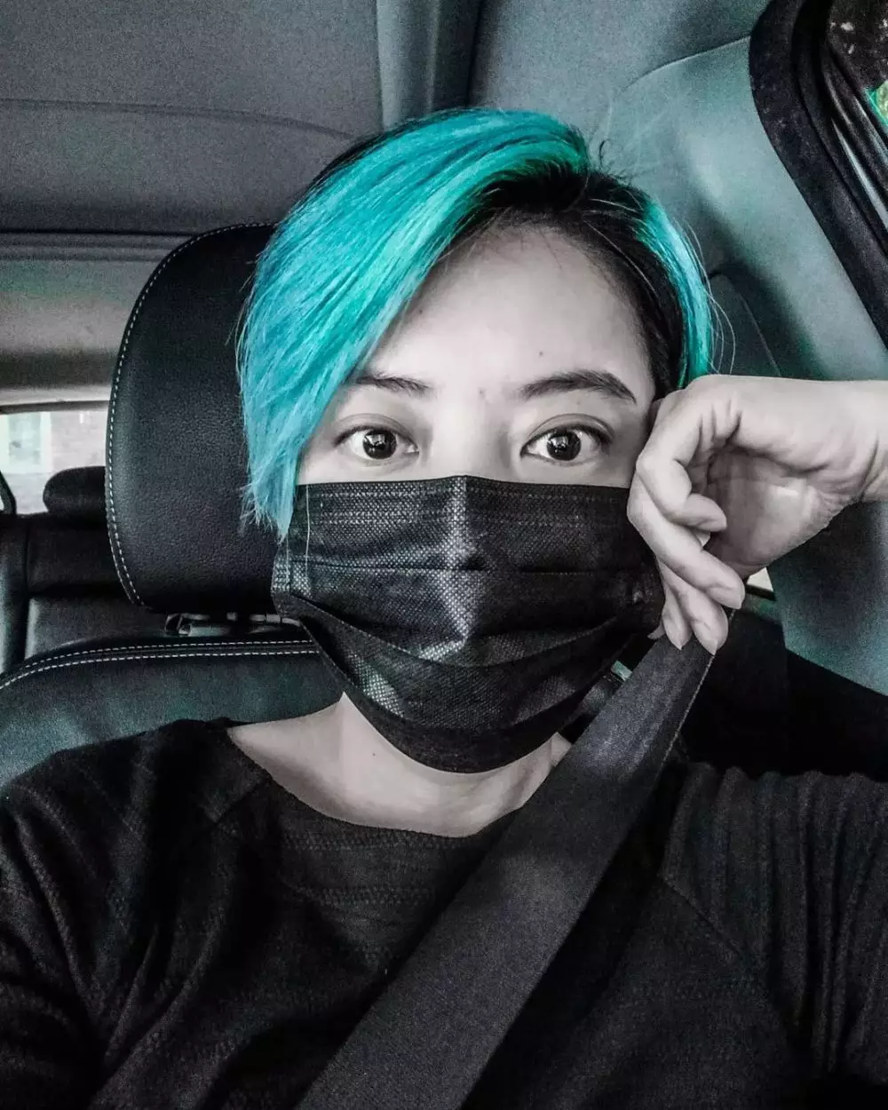 Potret penampilan terbaru Leony Instagram © 2021 brilio.net Potret penampilan terbaru Leony Instagram © 2021 brilio.net