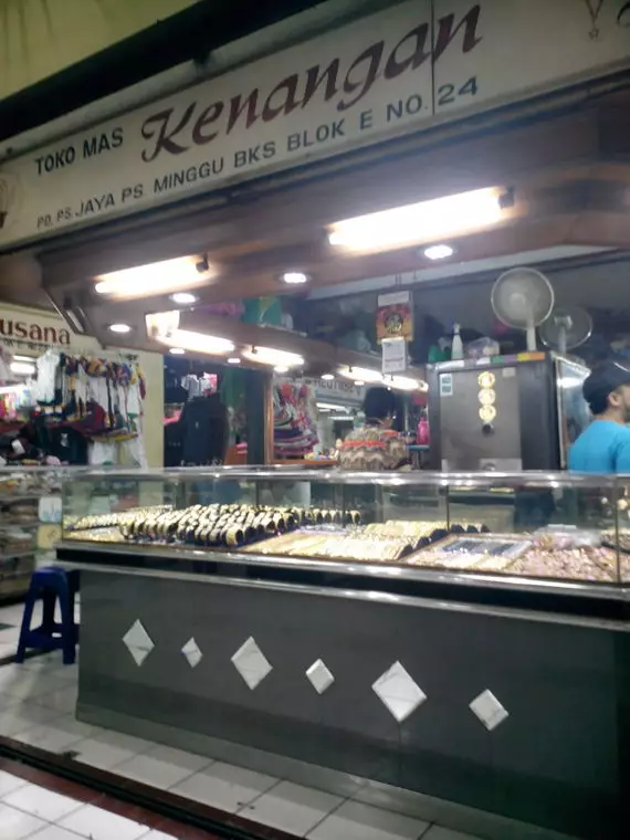 Nama warung bikin baper © berbagai sumber Nama warung bikin baper © berbagai sumber