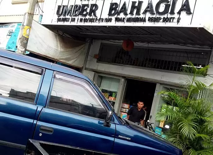 Nama warung bikin baper © berbagai sumber Nama warung bikin baper © berbagai sumber