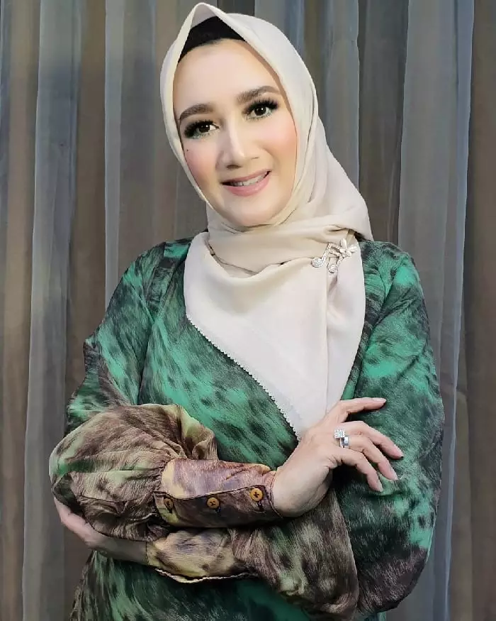 Potret terbaru nini carlina © 2021 brilio.net