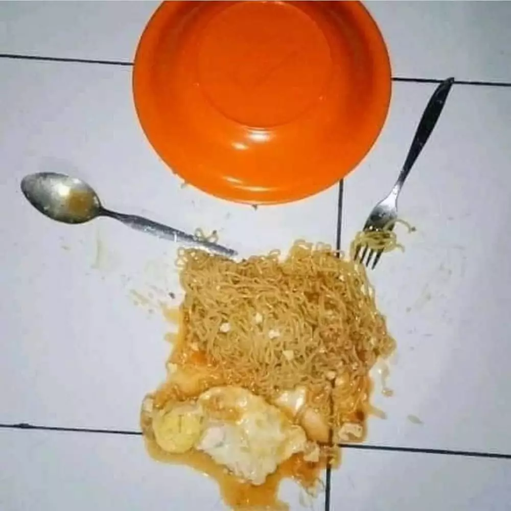 momen ngenes sakit tak berdarah © Berbagai Sumber