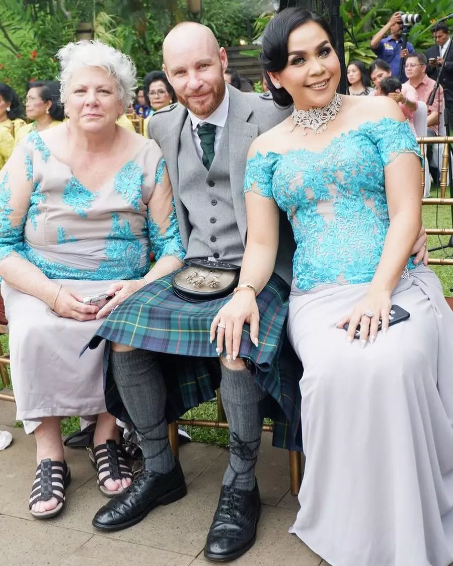 seleb dan mertua bule © Instagram