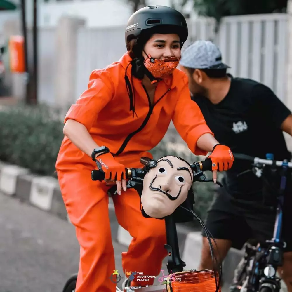 pemain Ikatan Cinta saat olahraga © 2021 brilio.net pemain Ikatan Cinta saat olahraga © 2021 brilio.net