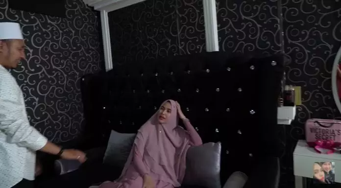 rumah lama Kartika Putri © YouTube