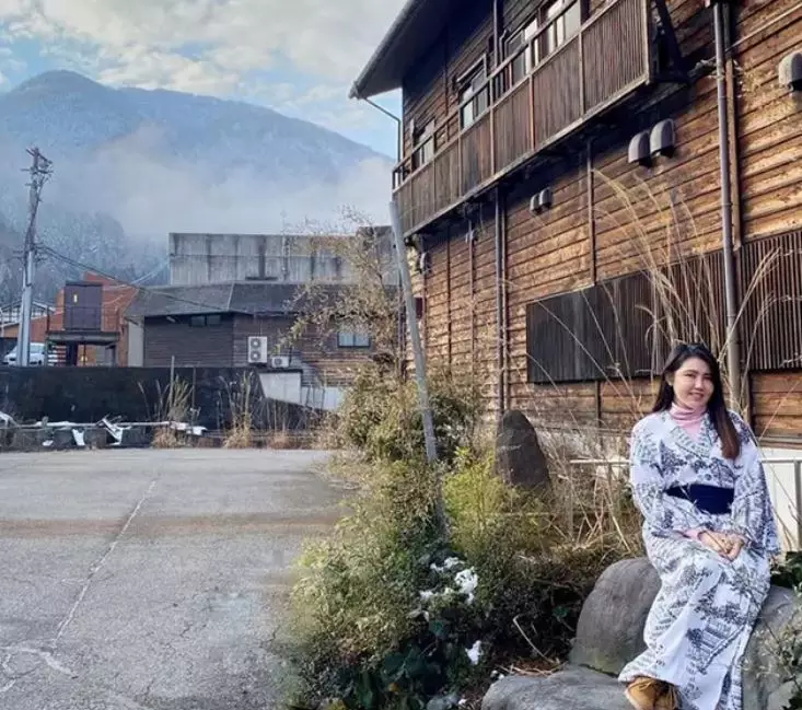 penyanyi cantik pakai kimono © Instagram penyanyi cantik pakai kimono © Instagram