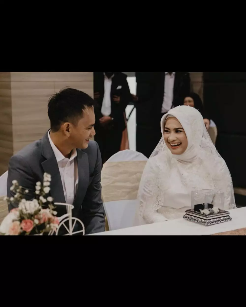 Momen pernikahan Ikke Nurjanah dan Karlie Fu Instagram© 2021 brilio.net