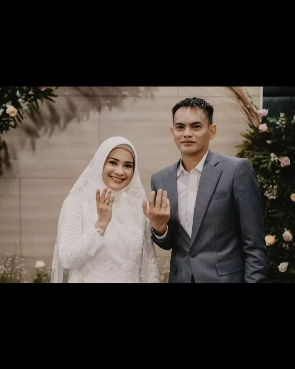 Momen pernikahan Ikke Nurjanah dan Karlie Fu Instagram© 2021 brilio.net