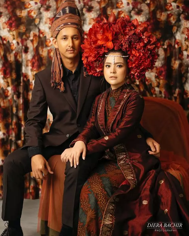 prewedding seleb kenakan adat minang © Instagram