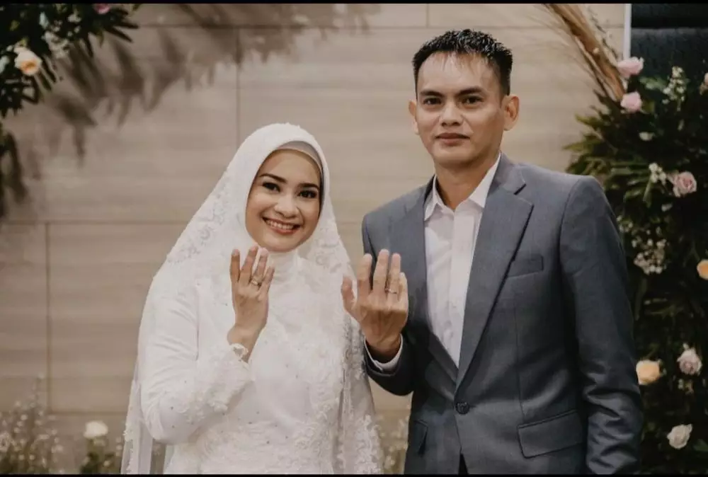 seleb cantik menikah 40 ©Instagram