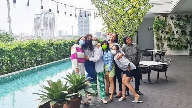 bridal shower Kalina Oktarani © berbagai sumber