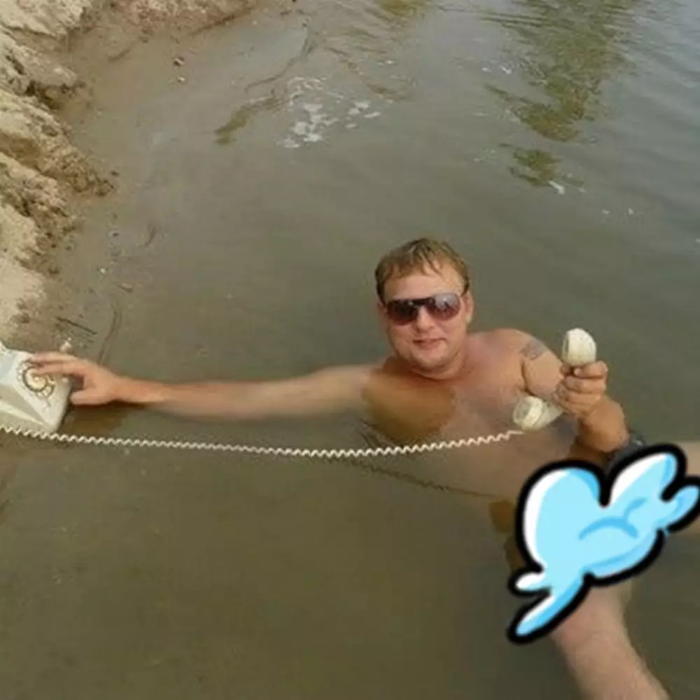 aksi absurd berendam © Instagram aksi absurd berendam © Instagram