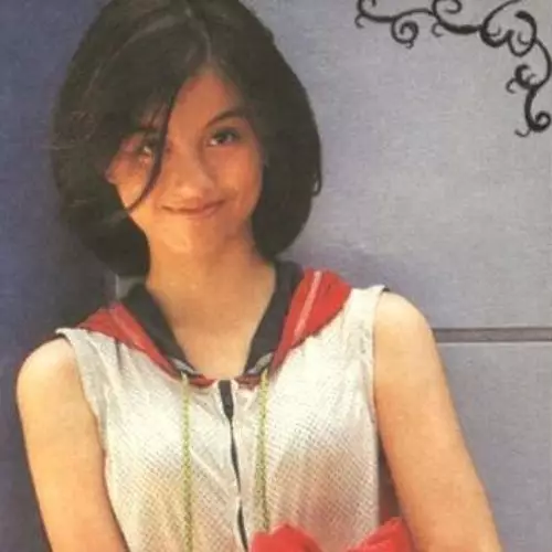 Seleb perankan istri di usia belasan © Instagram Seleb perankan istri di usia belasan © Instagram