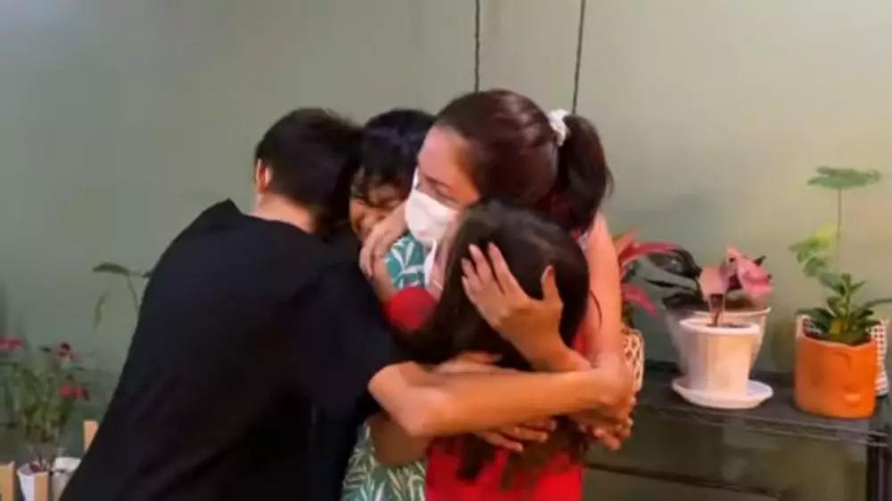 Momen Donna Agnesia sembuh Covid-19 © 2021 brilio.net Momen Donna Agnesia sembuh Covid-19 © 2021 brilio.net