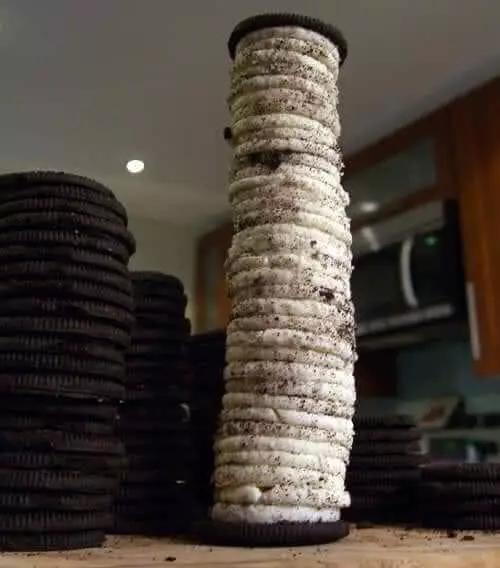 cara antimainstream makan biskuit © Berbagai Sumber