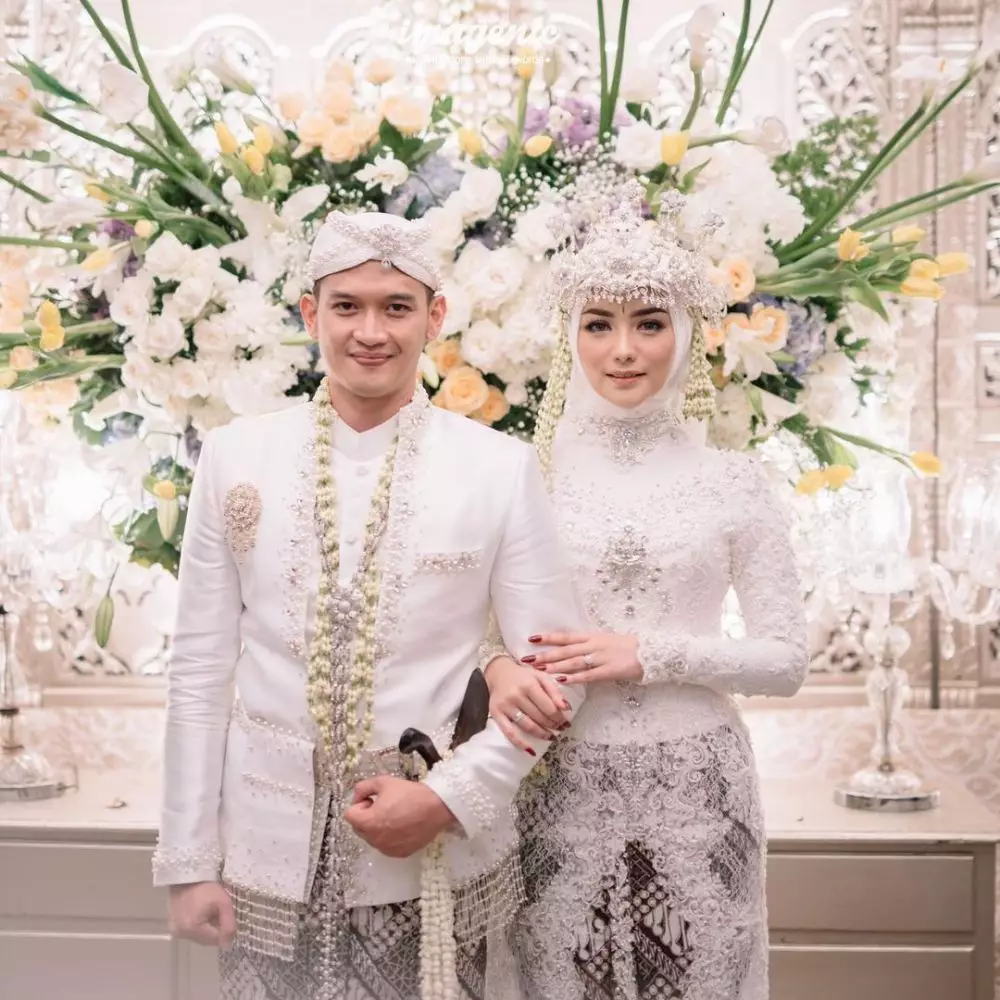 Pesinetron nikah adat Sunda © Instagram