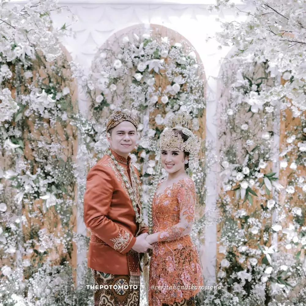 Pesinetron nikah adat Sunda © Instagram