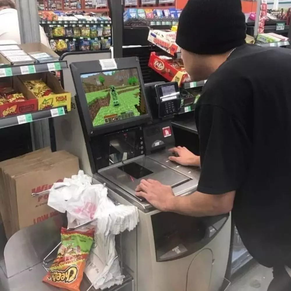 pakai gadget kreatif © Instagram pakai gadget kreatif © Instagram