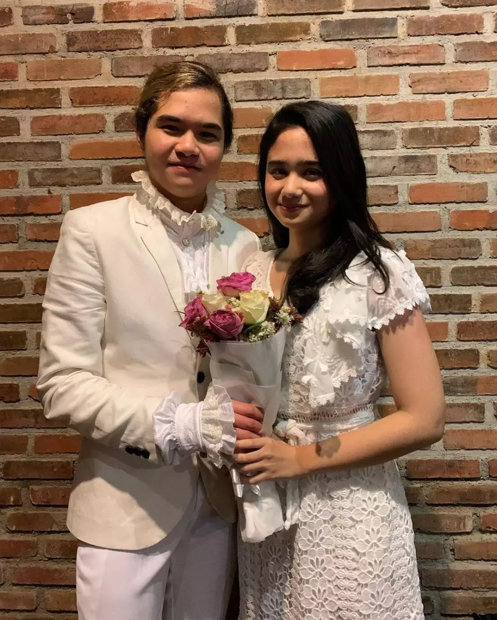 Tissa Biani kenakan busana pengantin © Instagram