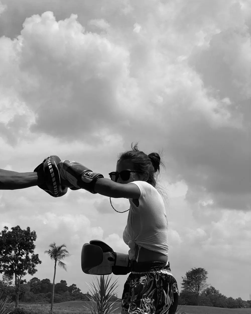 Sandrinna Michelle latihan Muay Thai © 2021 brilio.net